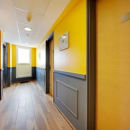 Cosy With Rooftop And Ac - 2p - Vanves